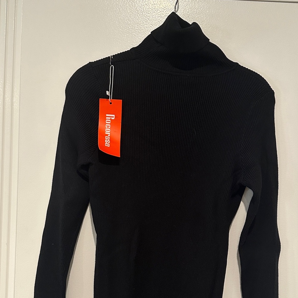 Elegant Black Long Sleeve Dress - Picture 2 of 2